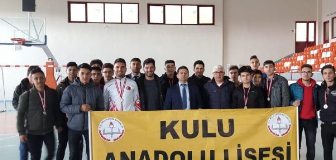 Kulu Anadolu Lisesi Yarı-Finalde